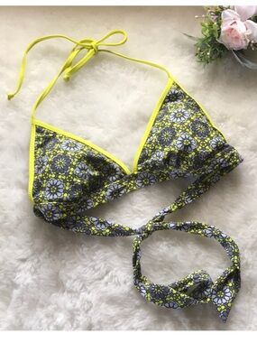 Yellow & gray Converse One star bikini top sz S